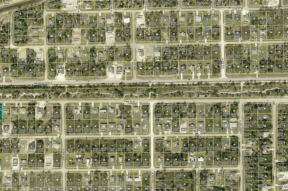 2nd image of 3015 32nd St W