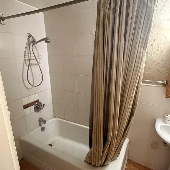 419 Macon Ave — Photo 10