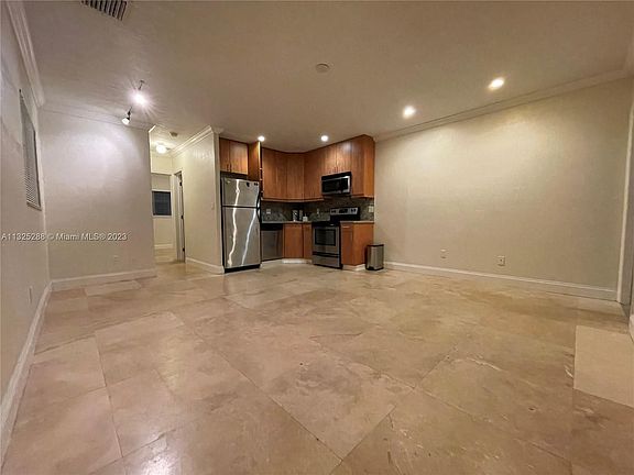 2nd image of 1900 NE 46th St APT A8