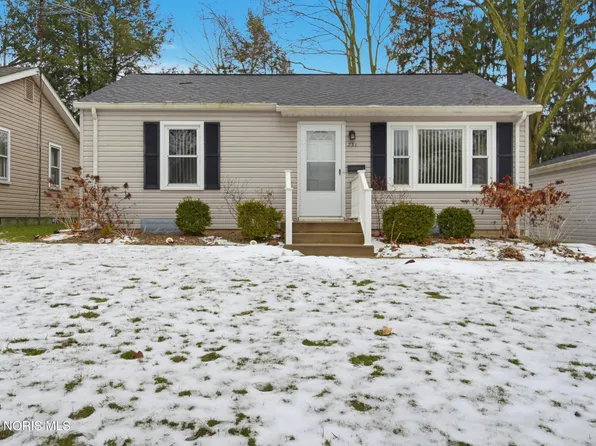 731 Keil Ct, Bowling Green, OH 43402