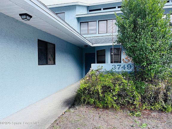 2nd image of 3749 Canberra Ct