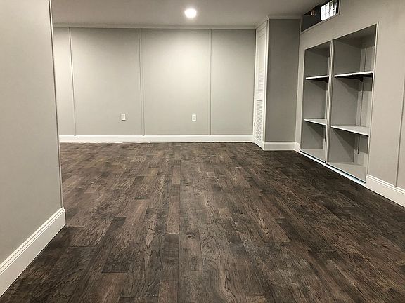 5th image of 317 Indiana Ct Unit B