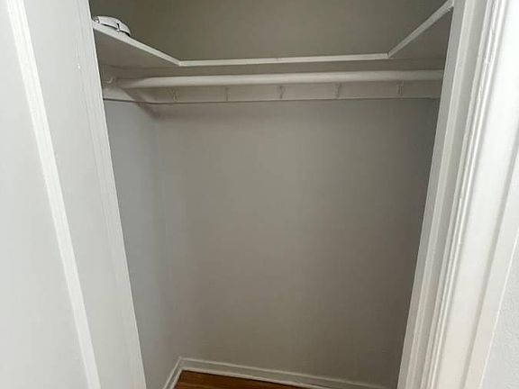 3rd image of 625 Powell St APT 31