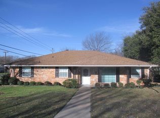 901 Ray Andra Dr, Desoto, TX 75115