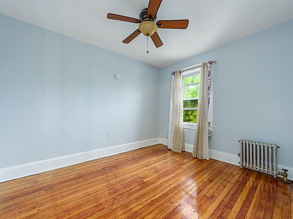 4th image of 4618 Avenue M #1