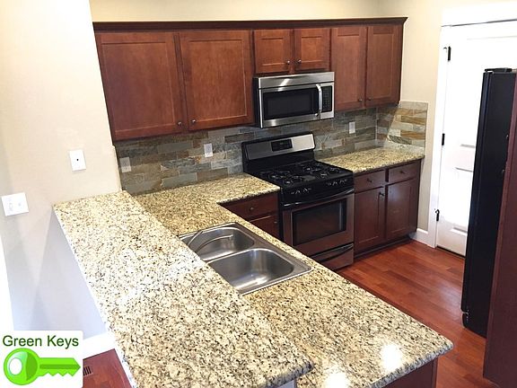 Kitchen: View 1
