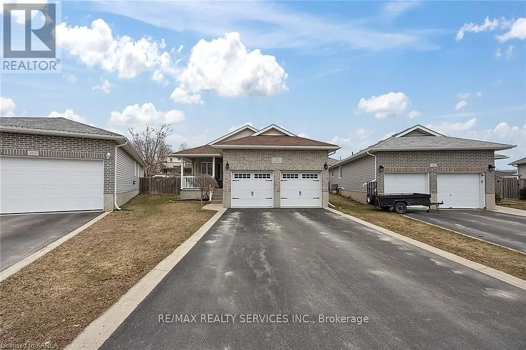Building Photo - 172 Macdougall Dr