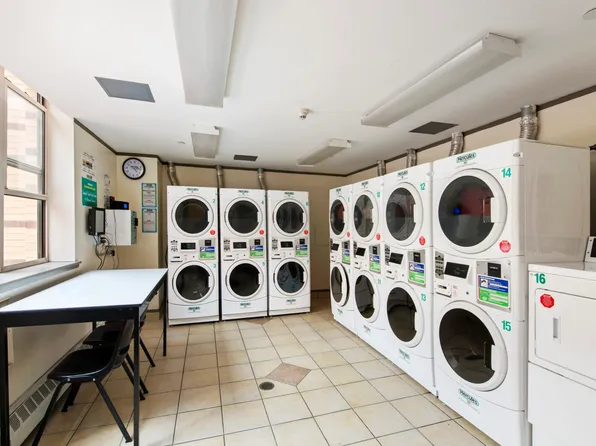 444 Manhattan Avenue image 6 of 7