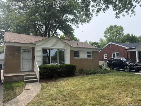 7295 W Frumin Ct, Westland, MI 48185