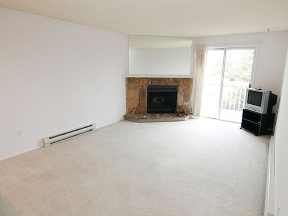 2nd image of 6121 E 6th Ave APT K305