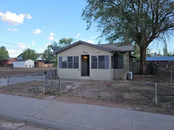 219 W Cherry St, Winslow, AZ 86047