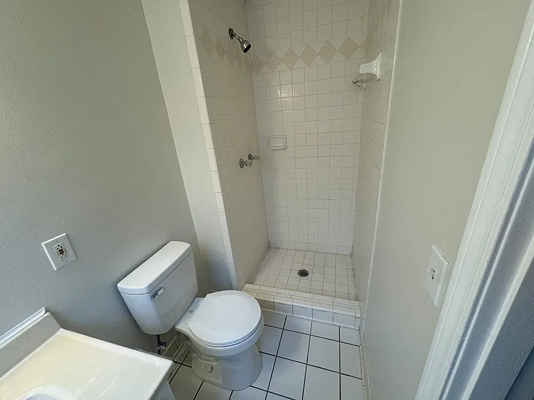 408 S Hammond Dr — Photo 12