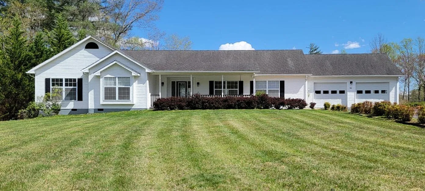35 Middle Ridge Dr photo 1