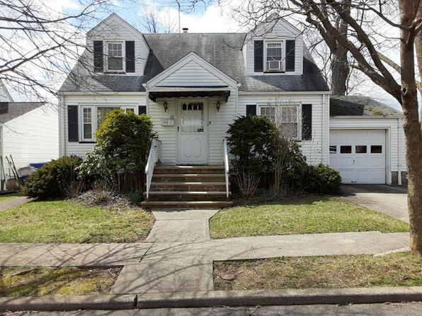 95 Bogert St