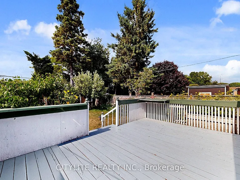 516 Monteith Ave — Photo 24