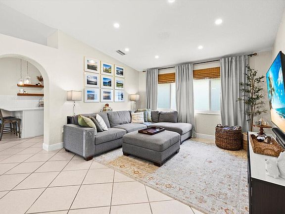 5th image of 14525 NW 88th Avenue