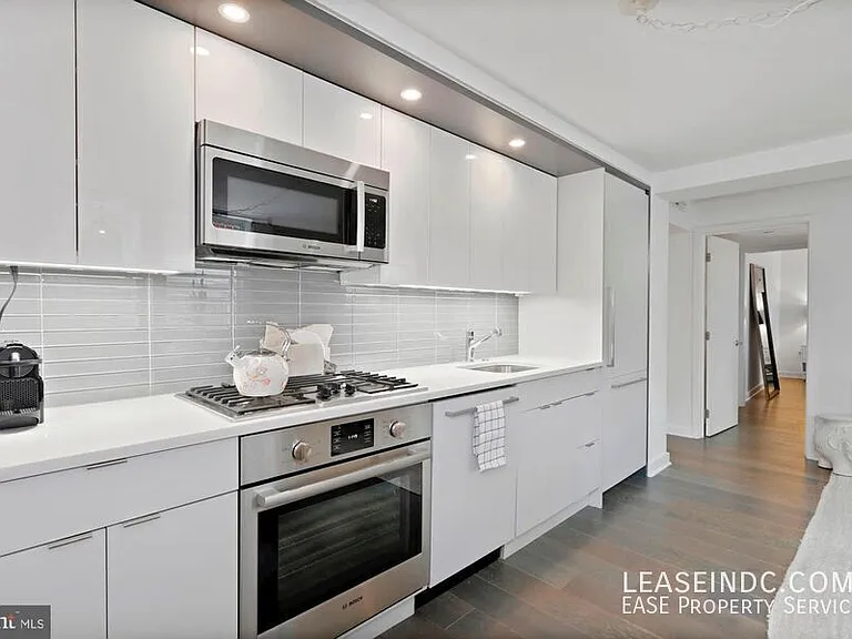 129 W St NW #103 — Photo 9