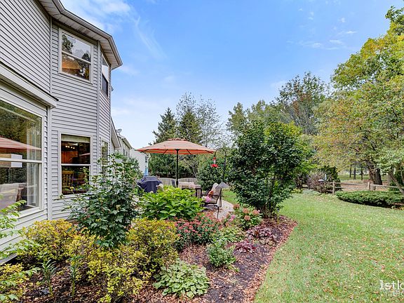 5th image of 34399 N Old Walnut Cir
