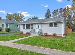 146 Weaver Dr, Cary, IL 60013