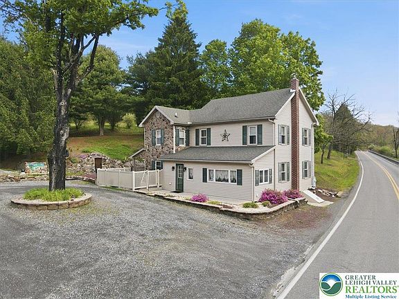 3rd image of 4880 Little Gap Rd