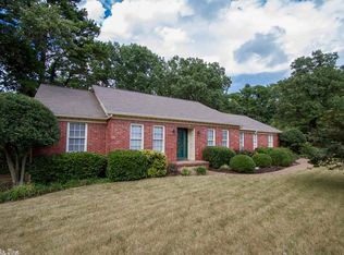 19 Point South Ct, Little Rock, AR 72211