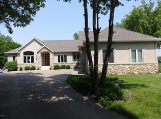 10509 Beauty Point Ct SW, Farwell, MN 56327