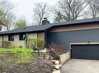 560 Sheridan Rd, Highland Park, IL 60035