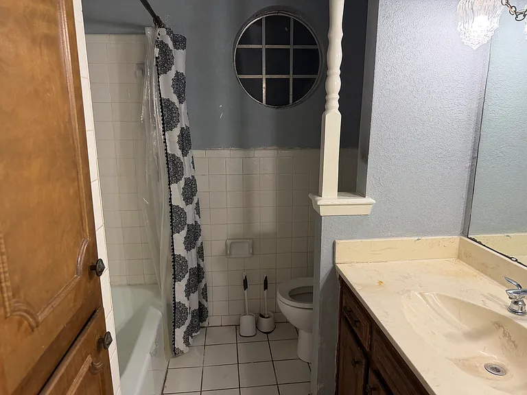 2101 Botts Dr — Photo 9