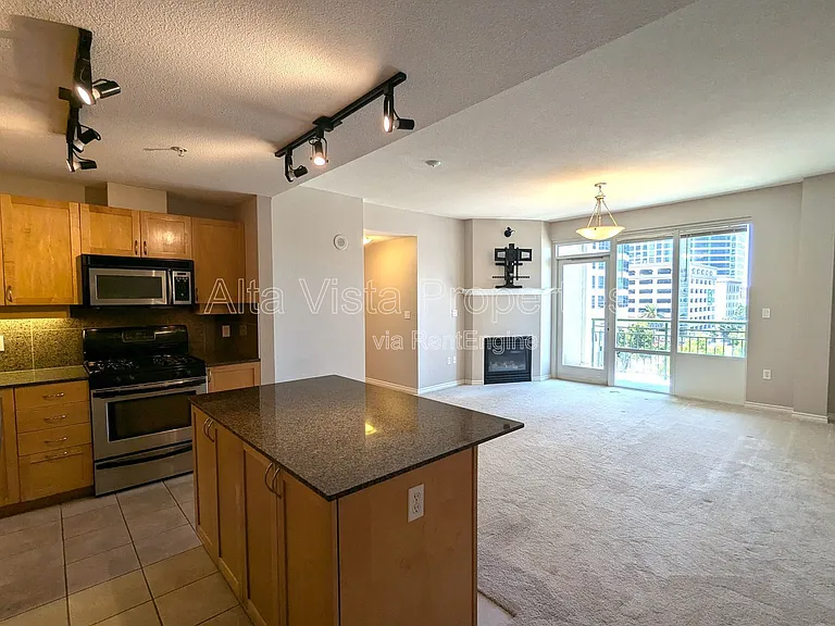 1240 India St #604 — Photo 5