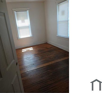 5th image of 1656 McLaran Ave