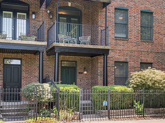 2nd image of 1117 E 7th St