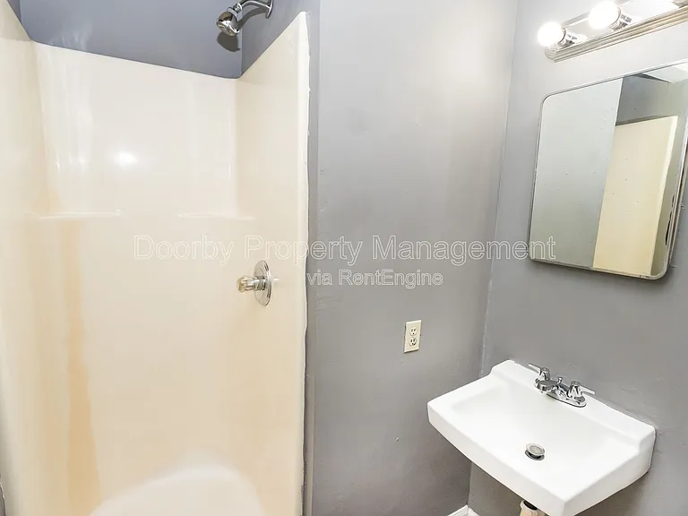 1202 Duncan Ave #1 — Photo 6