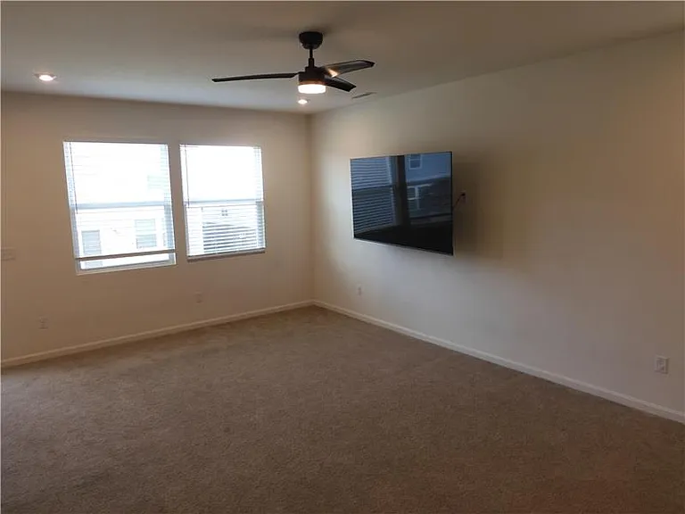 4208 Aine Dr — Photo 13