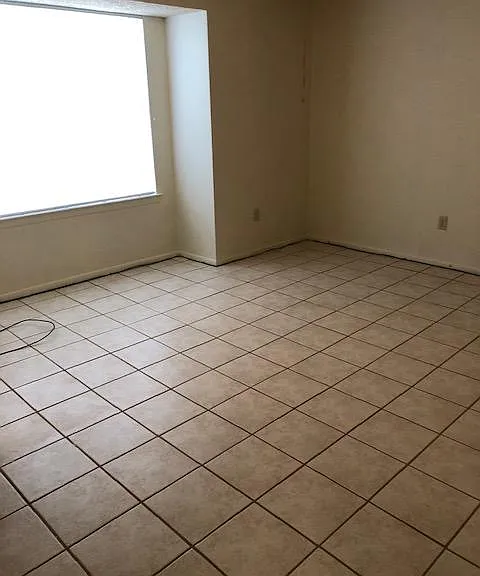 3135 Toulon Dr #D — Photo 5