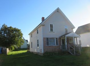 43 2nd St, Milo, ME 04463