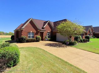 313 Cardinal Ln, Senatobia, MS 38668