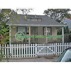 3024 42nd St photo 1