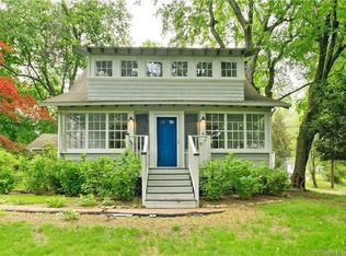 4 Cross Hwy, Westport, CT 06880