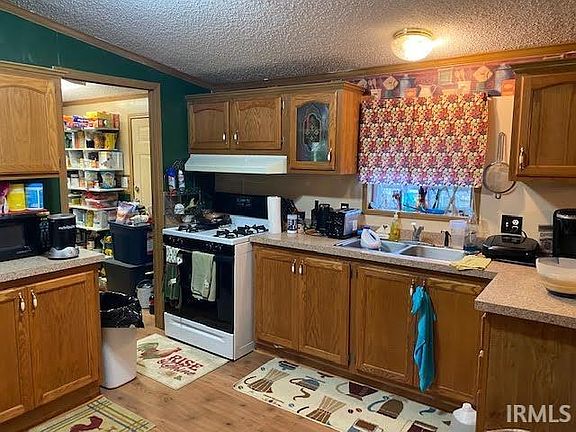 4th image of 1727 W County Road 125 S