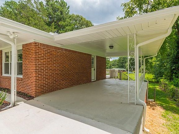 3rd image of 2369 Tyler Way