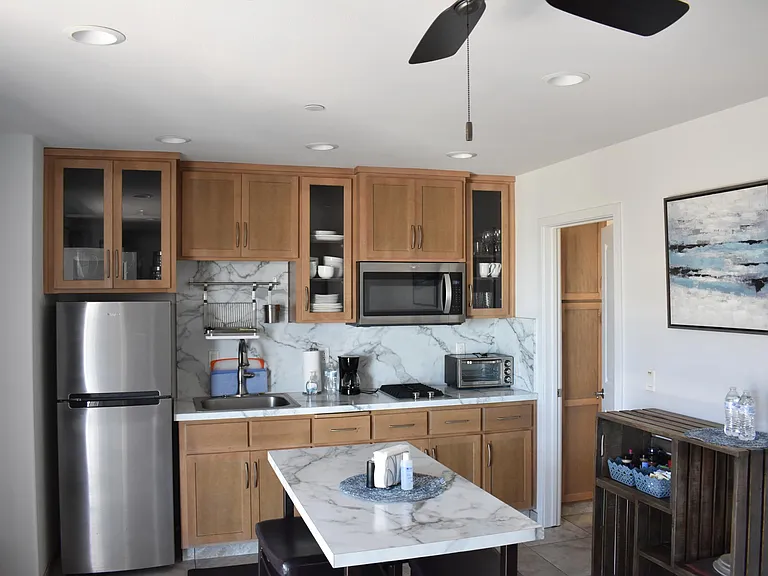 355 Hinds Ave — Photo 6