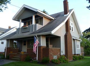 166 E Pleasant Valley Rd, Seven Hills, OH 44131