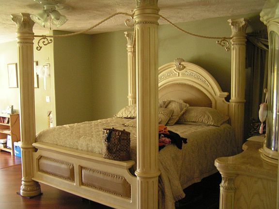 4th image of 100 San Antonio Cir