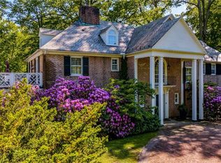 18201 N Park Blvd, Shaker Heights, OH 44118