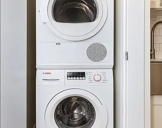 4th image of 260 Cornelia St #3B