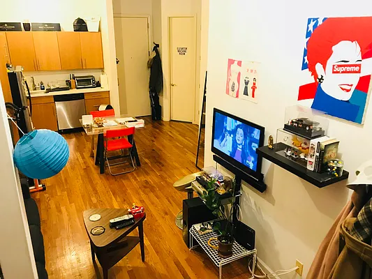 Rented by null | media 3