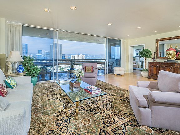 LIVING ROOM VIEW 1