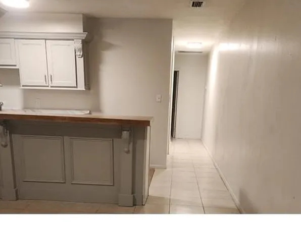 1205 E 99th Ave APT A, Tampa, FL 33612