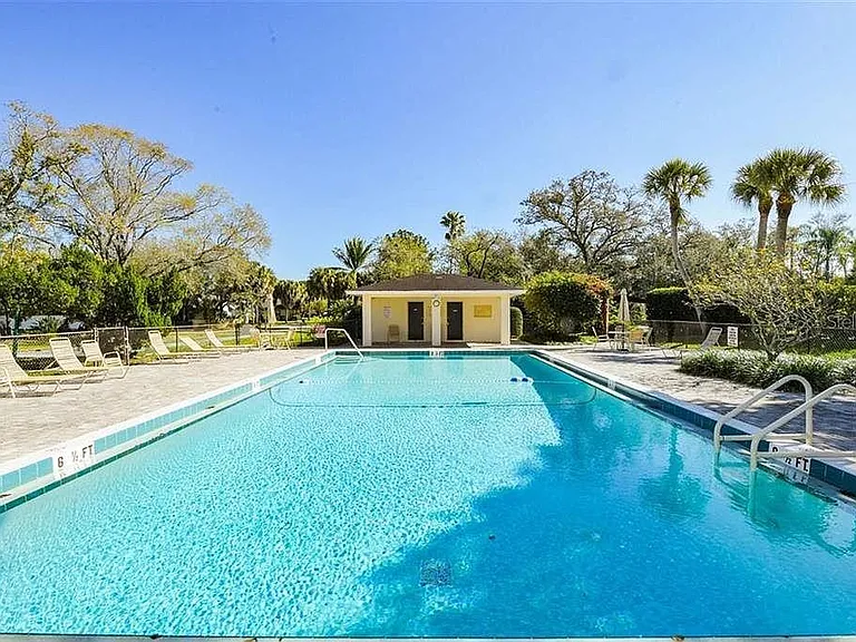 7880 Palm Aire Ln #201 — Photo 12