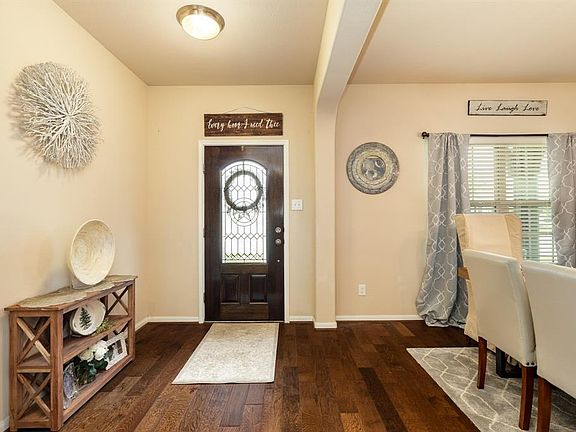 5th image of 2814 Baywater Creek Ln